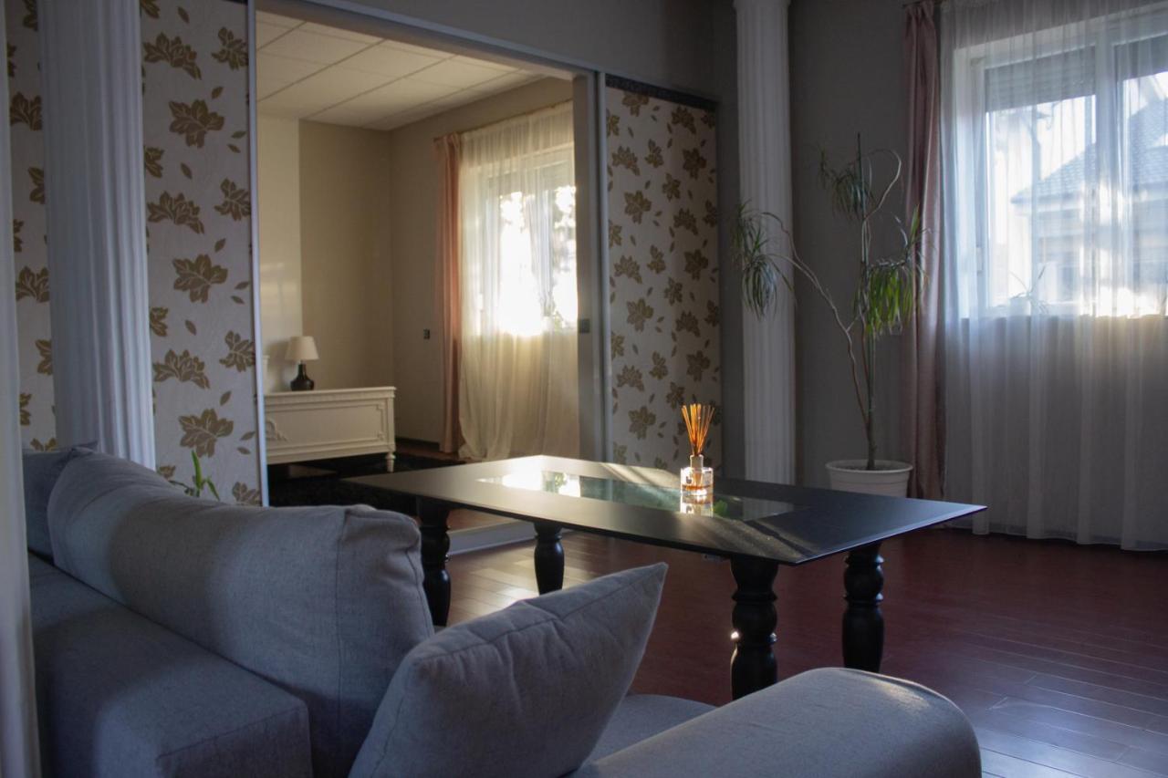 Yox Apartment 1 Oradea Zewnętrze zdjęcie